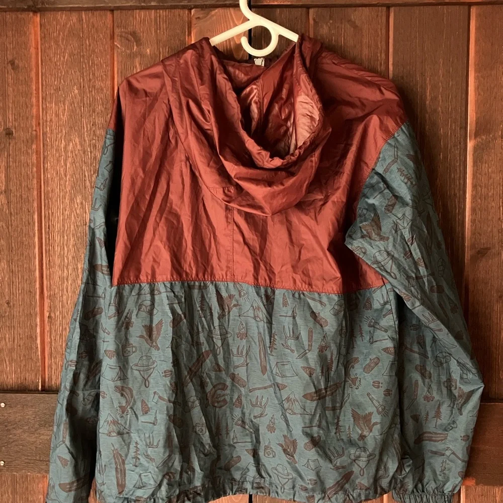 Columbia Retro Red and Blue Windbreaker - Picture 3 of 5